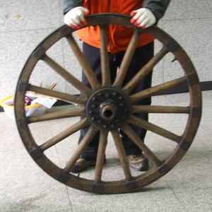 수레바퀴장식(94cm)/상점인테리어/바퀴/수레바퀴/엔틱소품/마차바퀴/정원용품