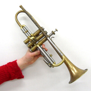 장식용 오래된 트럼펫 (중고/나팔/중고트럼펫/관악기/중고악기/인테리어소품/인테리어